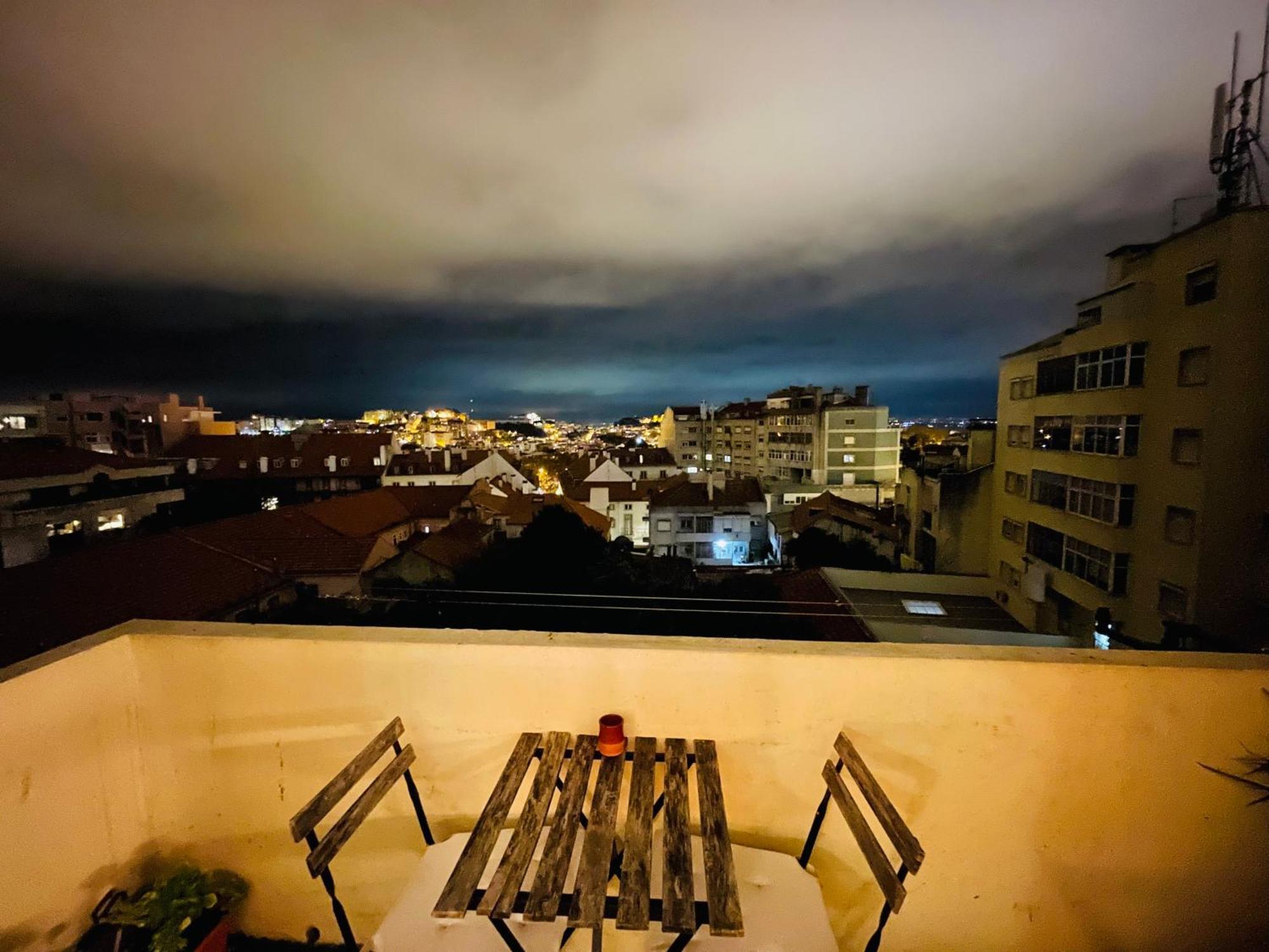 Sunny Apartment With Amazing View Lisboa Екстериор снимка